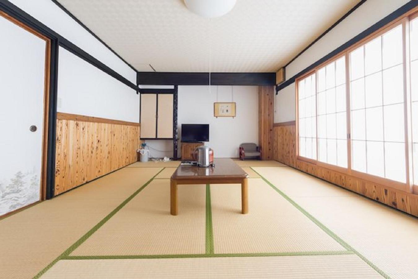 Hotel Villa Dogo Matsuyama  Extérieur photo